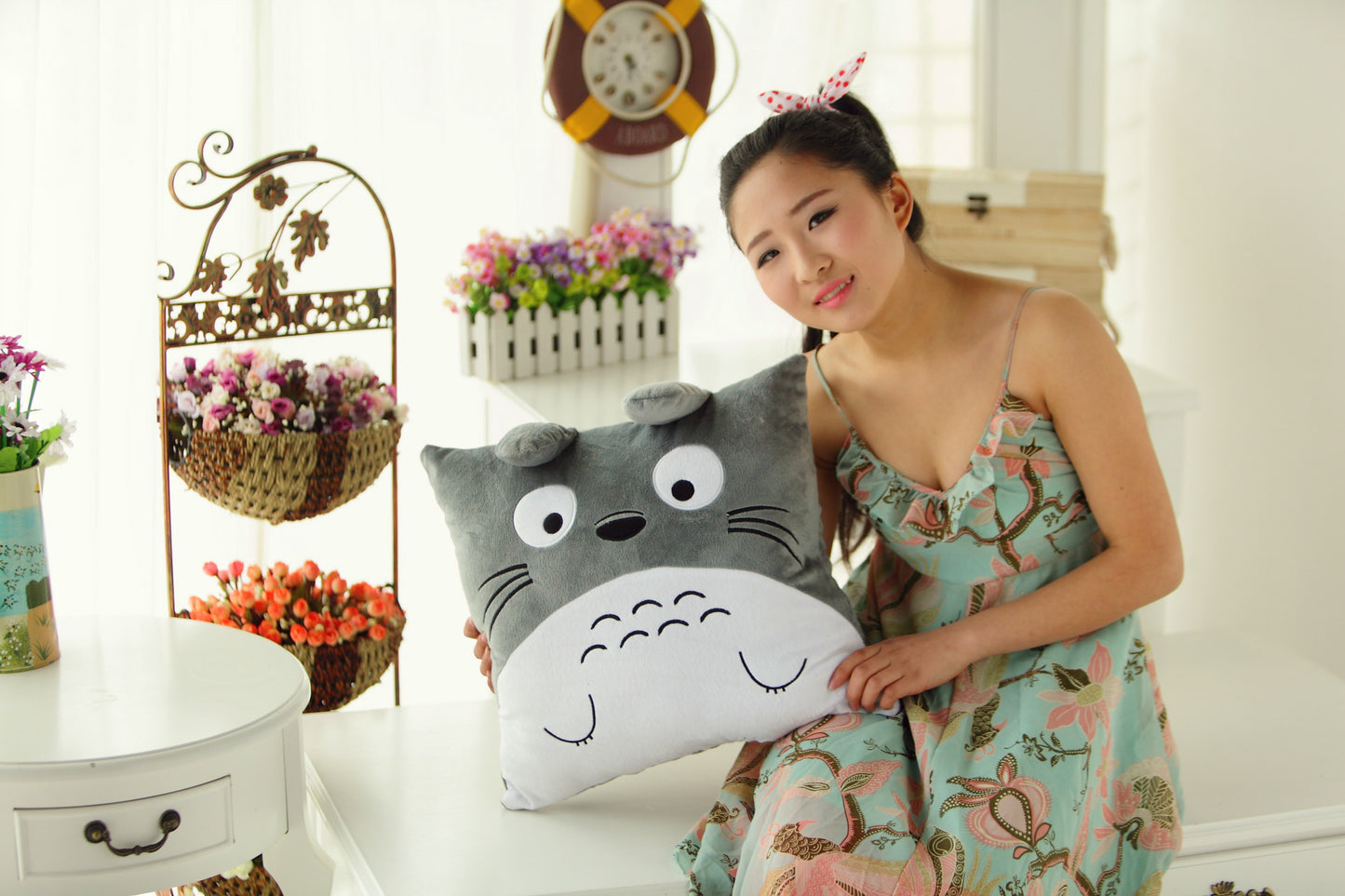 plush ကစားစရာများ၊ ကြီးမားသော Totoro ကာတွန်းဖန်တီးမှုခေါင်းအုံးများ၊ ကူရှင်များ၊ လက်ဖုံးများ၊ သင်္ဘောတင်ခြင်း။