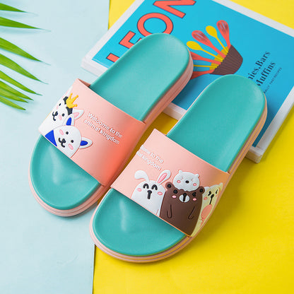 Slippers female summer couples wear home cute cartoon ladies bathroom non-slip indoor sandals and slippers on behalf of the wholesale 