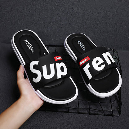 New style men's slippers, summer tide, Korean version, fashion, all-match personality, indoor and outdoor, beach couples, one word sandals and slippers for men 