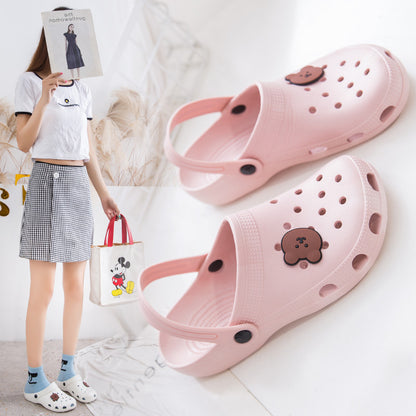 New hole shoes female summer fashion girl cute outerwear beach sandals Baotou shoes non-slip slippers female 