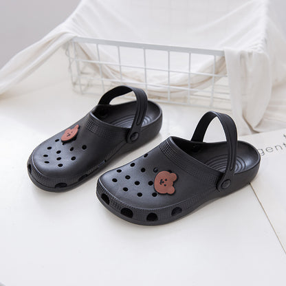 2022 new hole shoes female summer fashion girl cute outerwear beach sandals Baotou shoes non-slip slippers female 