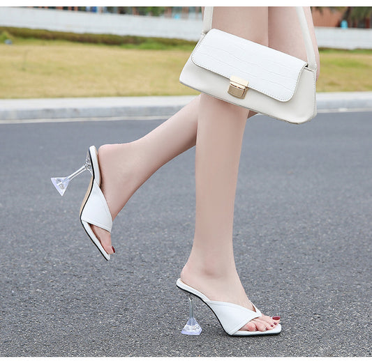 2022 Korean version of the new square head high-heeled fashion open-toed foreign trade pinch ladies large size sandals wechat business Kuaishou on behalf of 