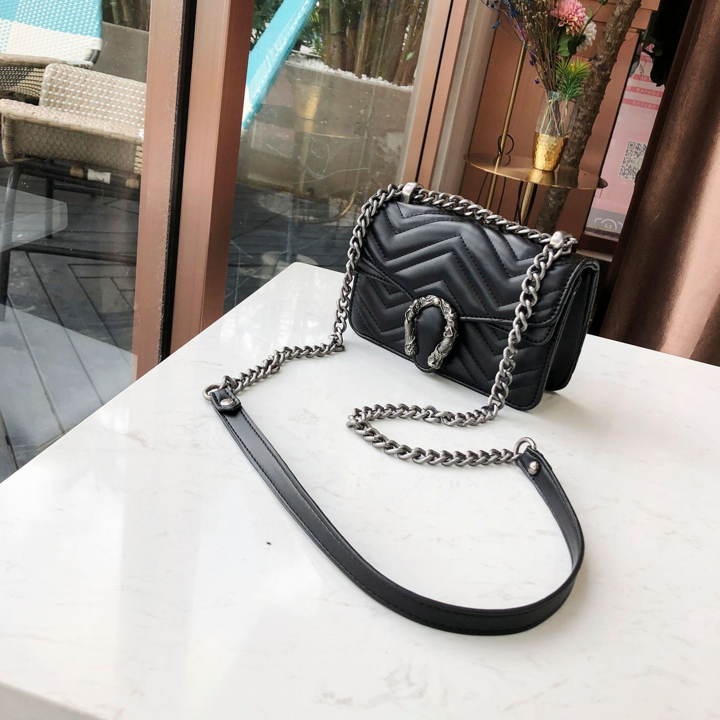 2022 New Shoulder Women's Bag Korean Style Embroidered Crossbody Bag Small Square Bag ရိုးရှင်းသော Diamond Chain Bag စက်ရုံမှ တိုက်ရိုက်ရောင်းချသည် 