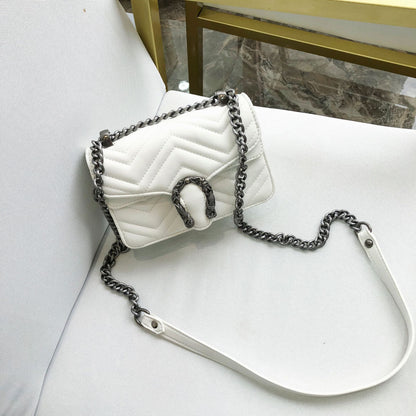 2022 New Shoulder Women's Bag Korean Style Embroidered Crossbody Bag Small Square Bag ရိုးရှင်းသော Diamond Chain Bag စက်ရုံမှ တိုက်ရိုက်ရောင်းချသည် 