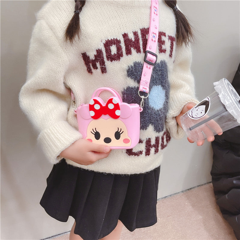 ကလေးဆီလီကွန်အိတ်အသစ် Cartoon Duck Shoulder Bag Cute Casual Creative Zipper Coin Crossbody Bag လက်ကား 