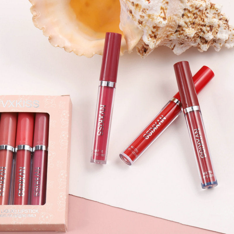 NVXKISS matte 6-pack lip glaze matte liquid non-stick cup သည် ဖြူစင်စေကာ အရောင်မှိန်ရန်မလွယ်ကူ၊ စိုစွတ်ပြီး သဘာဝအတိုင်း ဝတ်လစ်စလစ်အရောင် 