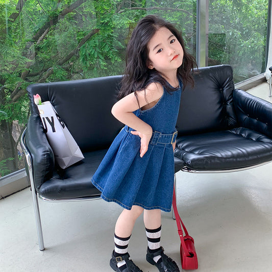 Korean children's clothing 2024 summer new girls denim dress Western style children's sleeveless vest dress princess dress trend 