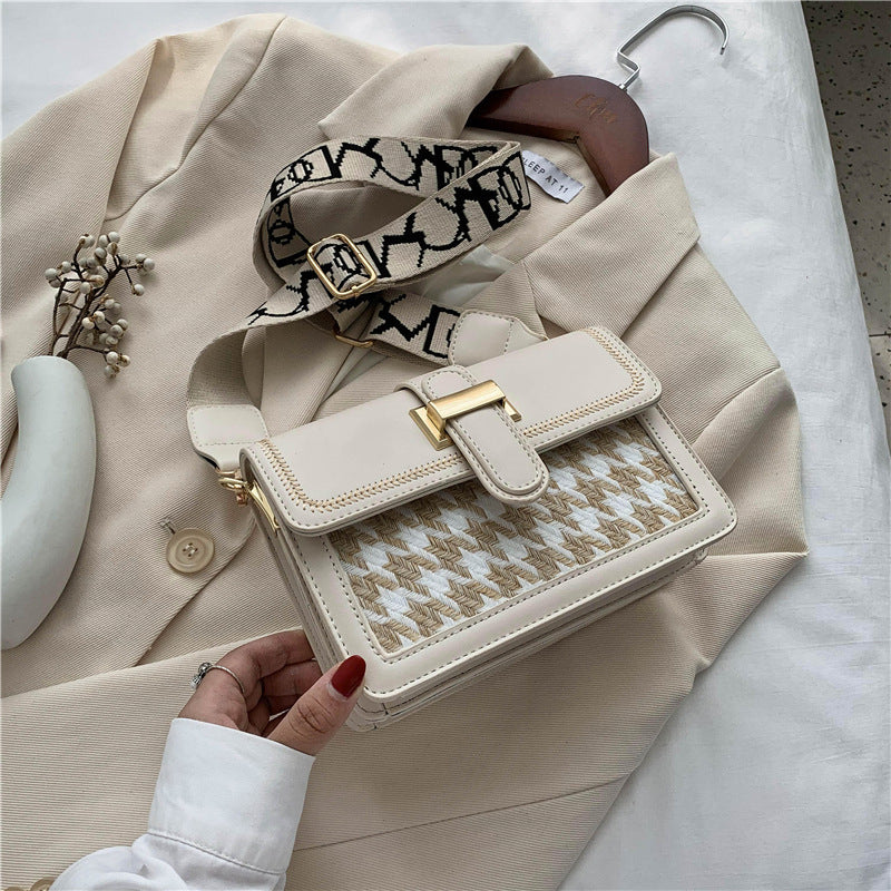 2023 new women's bag fashion retro trend small square bag hit color single shoulder Messenger bag ins foreign style bag for women 