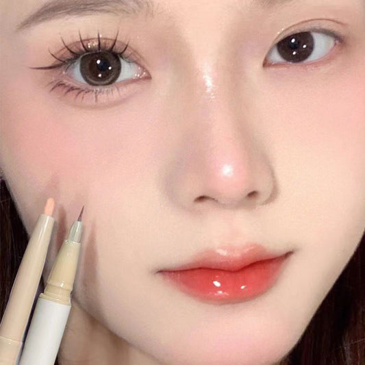 Kekemood double-headed dual-use highlighter eyebrow pen for women to brighten the eyelids and outline the lower part of the eye. Two-in-one fine-head eyeliner 