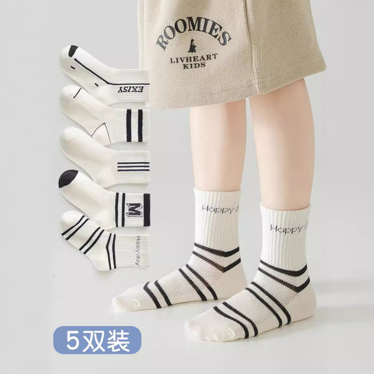 Children's socks spring and summer boys and girls socks black and white striped summer mid-tube socks mesh breathable letter student socks batch 