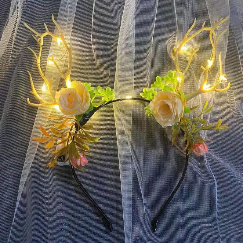 New Christmas Flower Heart Antler Headband Internet Celebrity Elk Luminous Headdress Christmas Ornaments Hairpin Hair Accessories Hot Sale