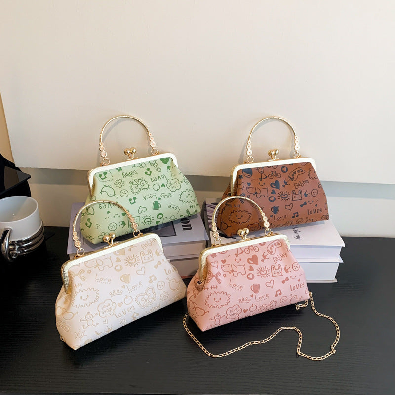 2023 Autumn New Clip Cloud Bag Cute Small Fresh Chain Trendy Strap Single Shoulder Diagonal Bag Small Square Bag 