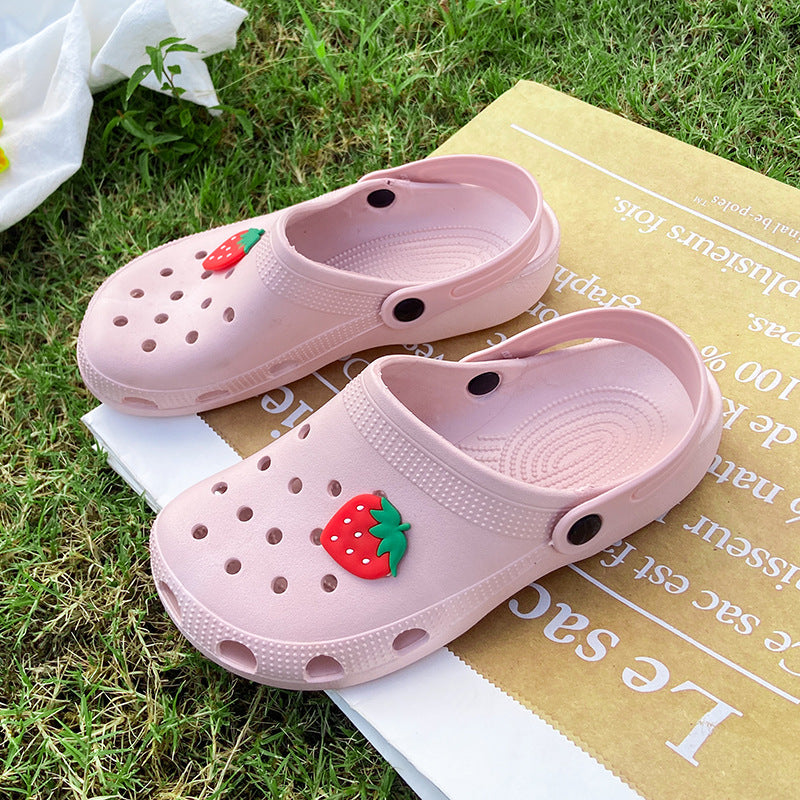 2022 new hole shoes female summer fashion girl cute outerwear beach sandals Baotou shoes non-slip slippers female 