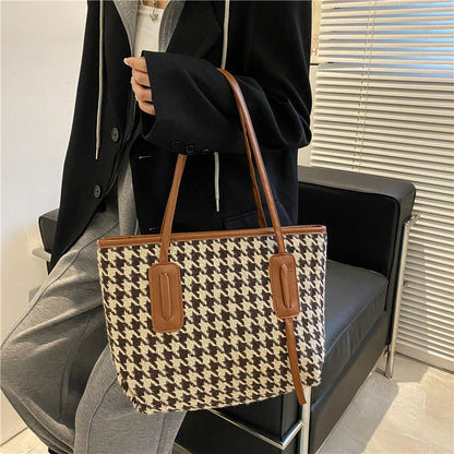 Autumn and winter large-capacity bag women's bag 2021 new fashion houndstooth portable tote bag casual woolen shoulder bag 