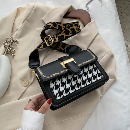 2023 new women's bag fashion retro trend small square bag hit color single shoulder Messenger bag ins foreign style bag for women 