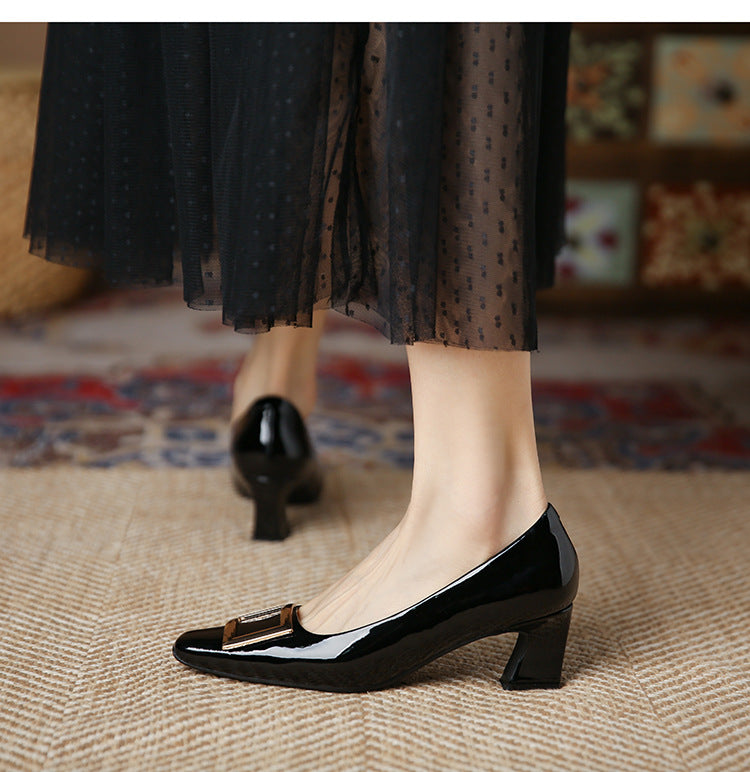 A610-1 Korean style square head patent leather square buckle mid-heel shoes women 2023 new shallow mouth thick heel French style single shoes women's shoes 