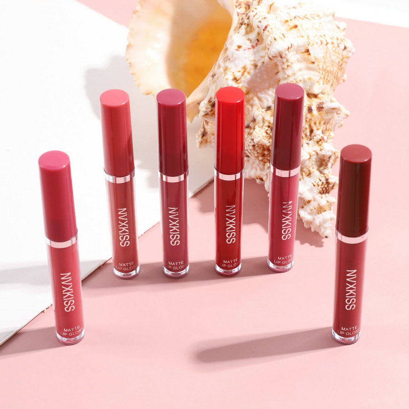 NVXKISS matte 6-pack lip glaze matte liquid non-stick cup သည် ဖြူစင်စေကာ အရောင်မှိန်ရန်မလွယ်ကူ၊ စိုစွတ်ပြီး သဘာဝအတိုင်း ဝတ်လစ်စလစ်အရောင် 