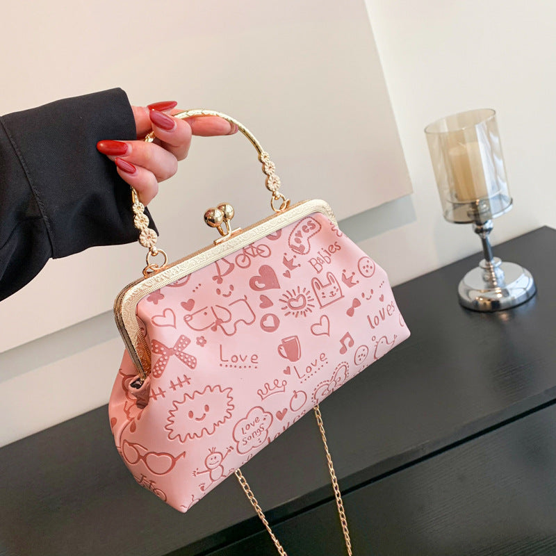 2023 Autumn New Clip Cloud Bag Cute Small Fresh Chain Trendy Strap Single Shoulder Diagonal Bag Small Square Bag 