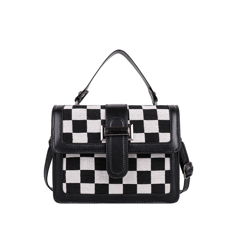 Autumn and winter foreign style small bag houndstooth portable fashion fashion shoulder chain Messenger bag female 2021 new bag 