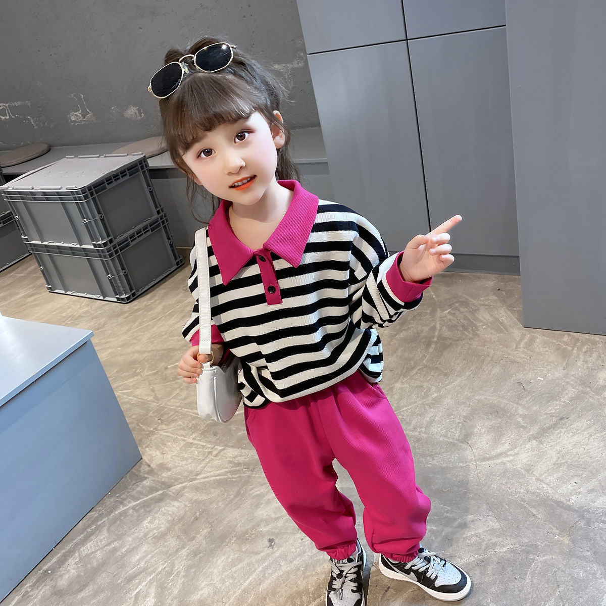 2023 spring and autumn new cotton fashion trend suit girls lapel striped long-sleeved two-piece set for small and medium-sized children 