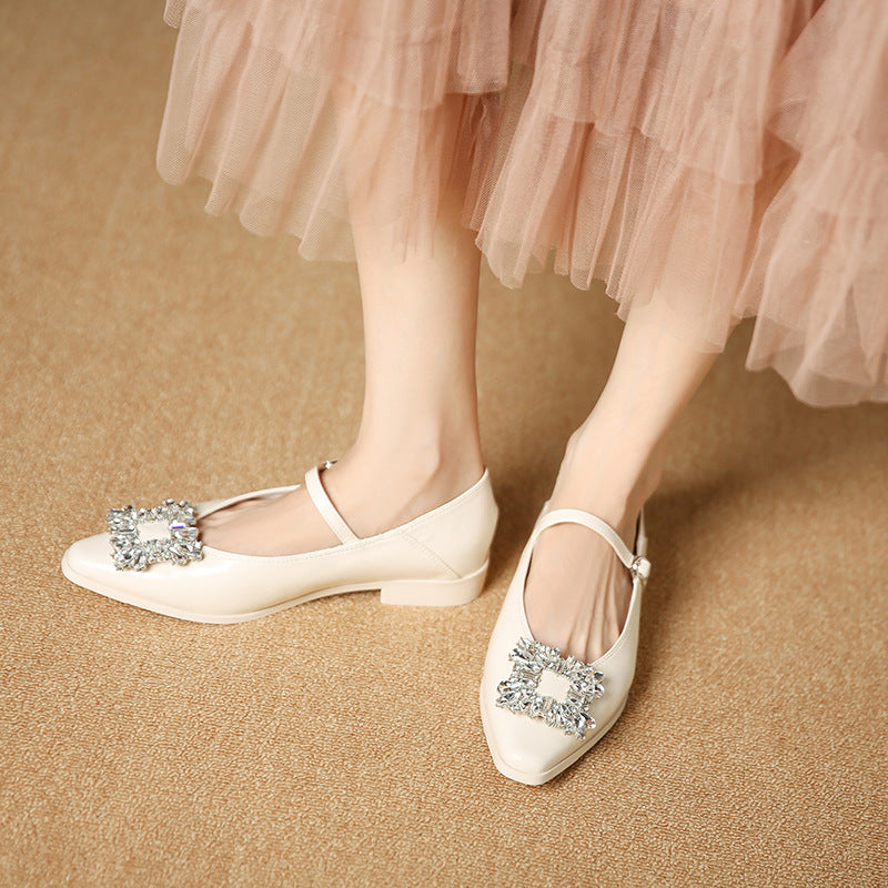 771-8 Xiaoxiangfeng pointed toe rhinestone square buckle single shoes new French temperament shallow mouth with low heels women's shoes 