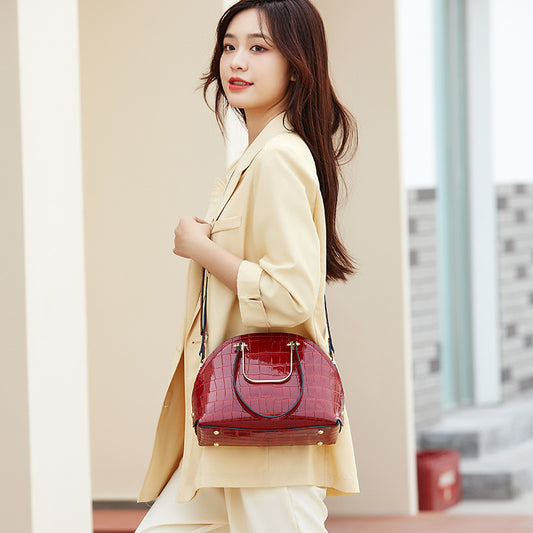 2022 foreign trade cross-border early spring new patent leather women's bag women's handbag fashion shoulder crossbody bag factory direct sale 