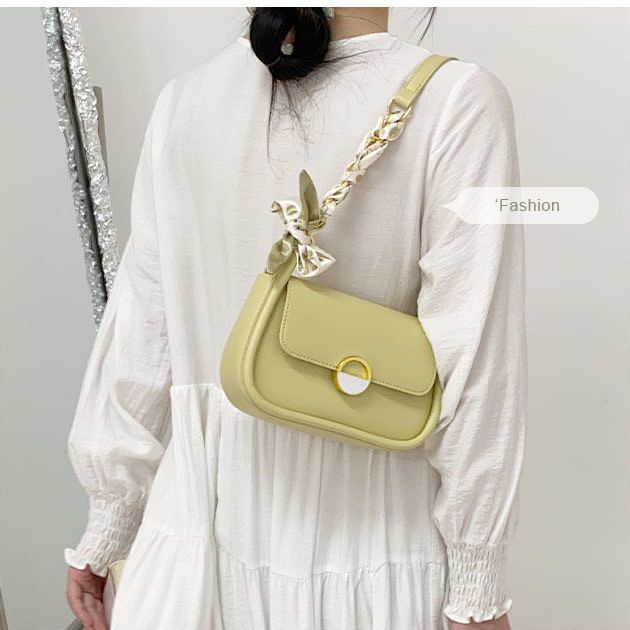 Niche texture underarm bag women's summer 2022 new trendy fashion chain bag small square bag all-match ins Messenger bag 