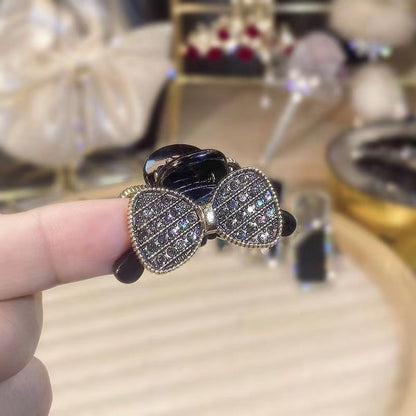 Fashionable retro small fragrance hair clip headdress female go out all-match small hair clip cute girl side clip hair clip 