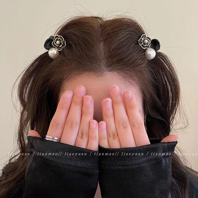 Elegant but not out of date ~ retro camellia small clip female 2023 new broken hair clip headdress side bangs clip 