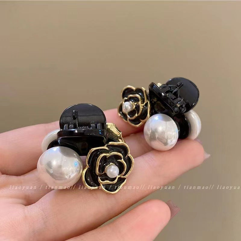 Elegant but not out of date ~ retro camellia small clip female 2023 new broken hair clip headdress side bangs clip 