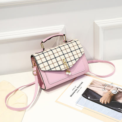 2022 Spring and Summer New Korean Style Women's Bag One-shoulder Crossbody Portable Versatile Fashion Trend Small Square Bag for Female Students Simple 