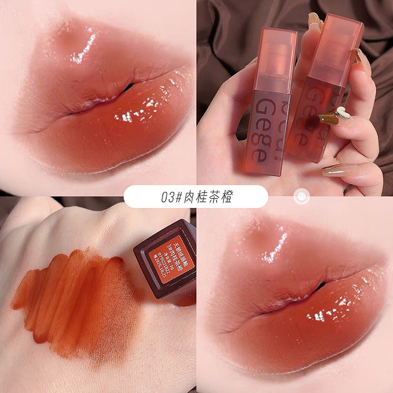 Gege bear Gege bear velvet lip glaze ကတ္တီပါနူးညံ့သော matte matte ကြာရှည်ခံပြီး ဆောင်းဦးနှင့် ဆောင်းရာသီ နှုတ်ခမ်းနီကို အရောင်မှိန်ရန်မလွယ်ကူပါ။ 