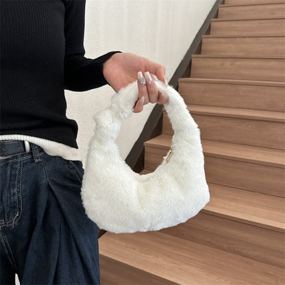 2023 autumn and winter new niche design foreign style plush velvet bag women's bag fashion handheld furry bag small hand bag 