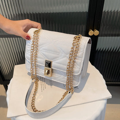 Foreign trade popular texture women's bag 2021 new trend one shoulder Messenger small square bag chain fashion rhombic underarm bag 