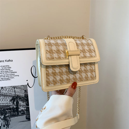 2023 New Plaid Handbag Spring and Autumn Trend Simple Fashion Shoulder Bag Retro Simple Messenger Small Square Bag 