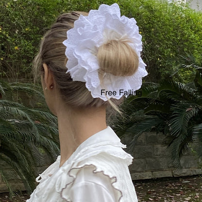 2022 French high-end thorn hair tie wholesale embroidered hollow lace pig intestine hair tie temperament flower hair accessories 