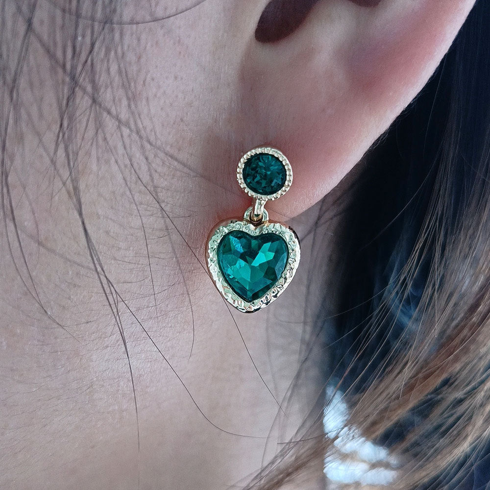 Qingdao jewelry medieval vintage French retro earrings court style light luxury emerald love glass earrings 