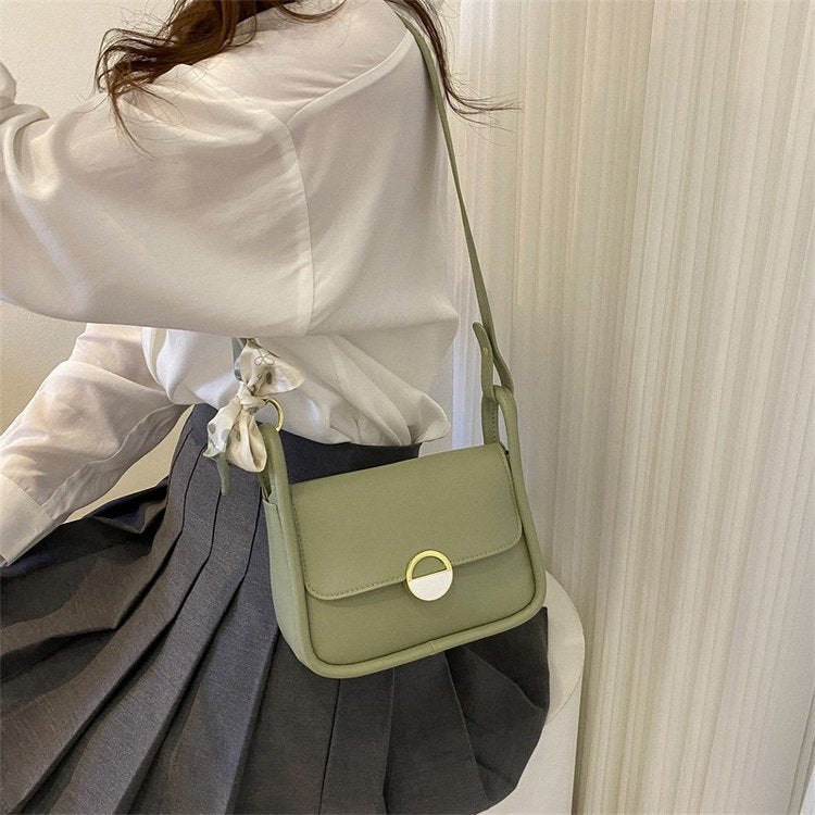 Niche texture underarm bag women's summer 2022 new trendy fashion chain bag small square bag all-match ins Messenger bag 