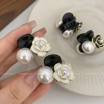 Elegant but not out of date ~ retro camellia small clip female 2023 new broken hair clip headdress side bangs clip 