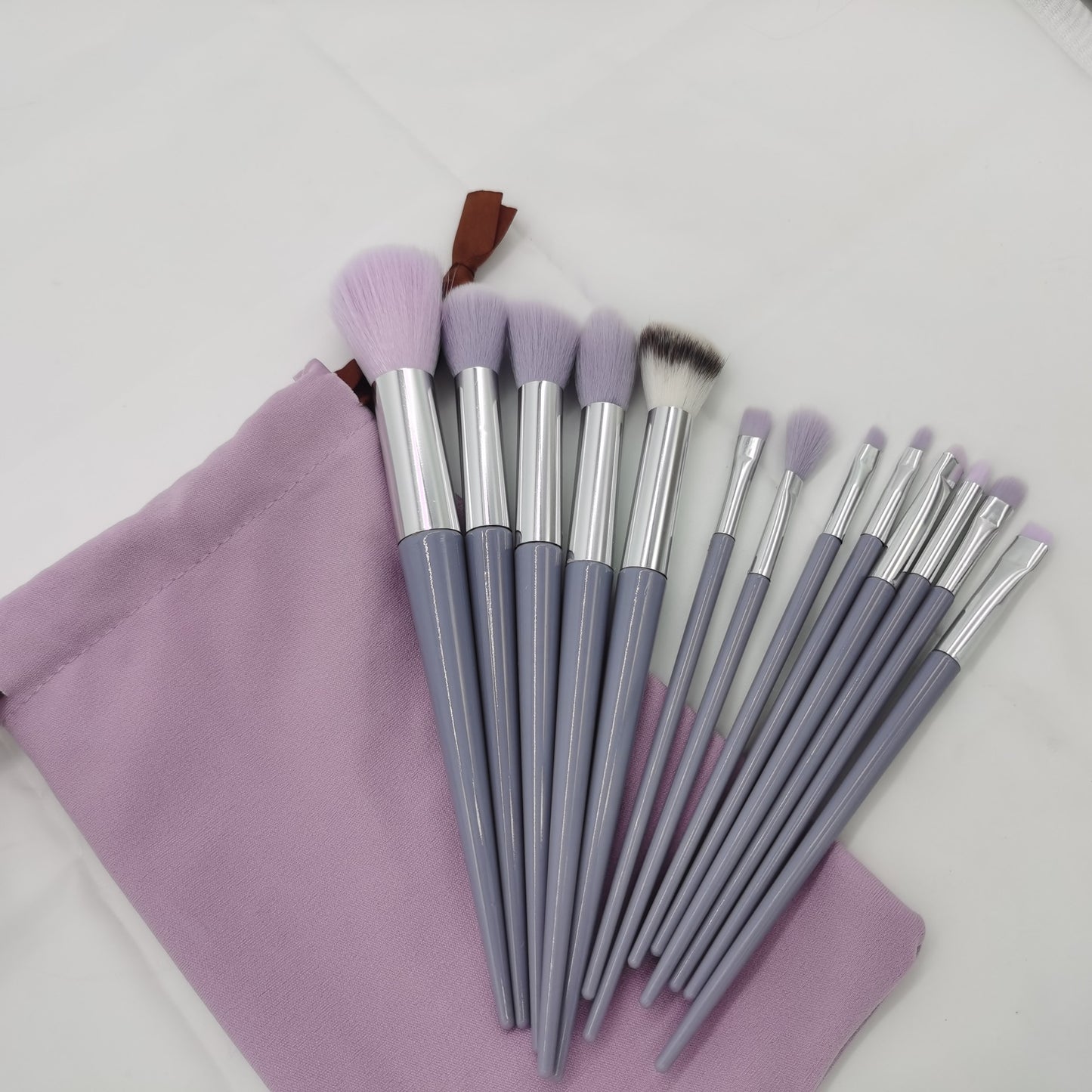 Cangzhou makeup brushes 13 pieces Sijiqing makeup brushes complete set 8 beginner travel brushes small purple sweet potato makeup brushes complete set 