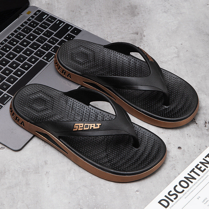 ရိုးရှင်းသော flip flops အမျိုးသားဝတ် အပြင်အဆင်အသစ် စလစ်မကပ်သော ပြင်ပပေါ့ပေါ့ပါးပါး flip flops အမျိုးသားများကမ်းခြေဖက်ရှင်ခြေနင်းနှင့်ဖိနပ်တစ်ရံလက်ကား