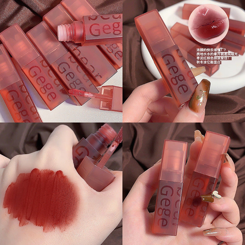 Gege bear Gege bear velvet lip glaze ကတ္တီပါနူးညံ့သော matte matte ကြာရှည်ခံပြီး ဆောင်းဦးနှင့် ဆောင်းရာသီ နှုတ်ခမ်းနီကို အရောင်မှိန်ရန်မလွယ်ကူပါ။ 