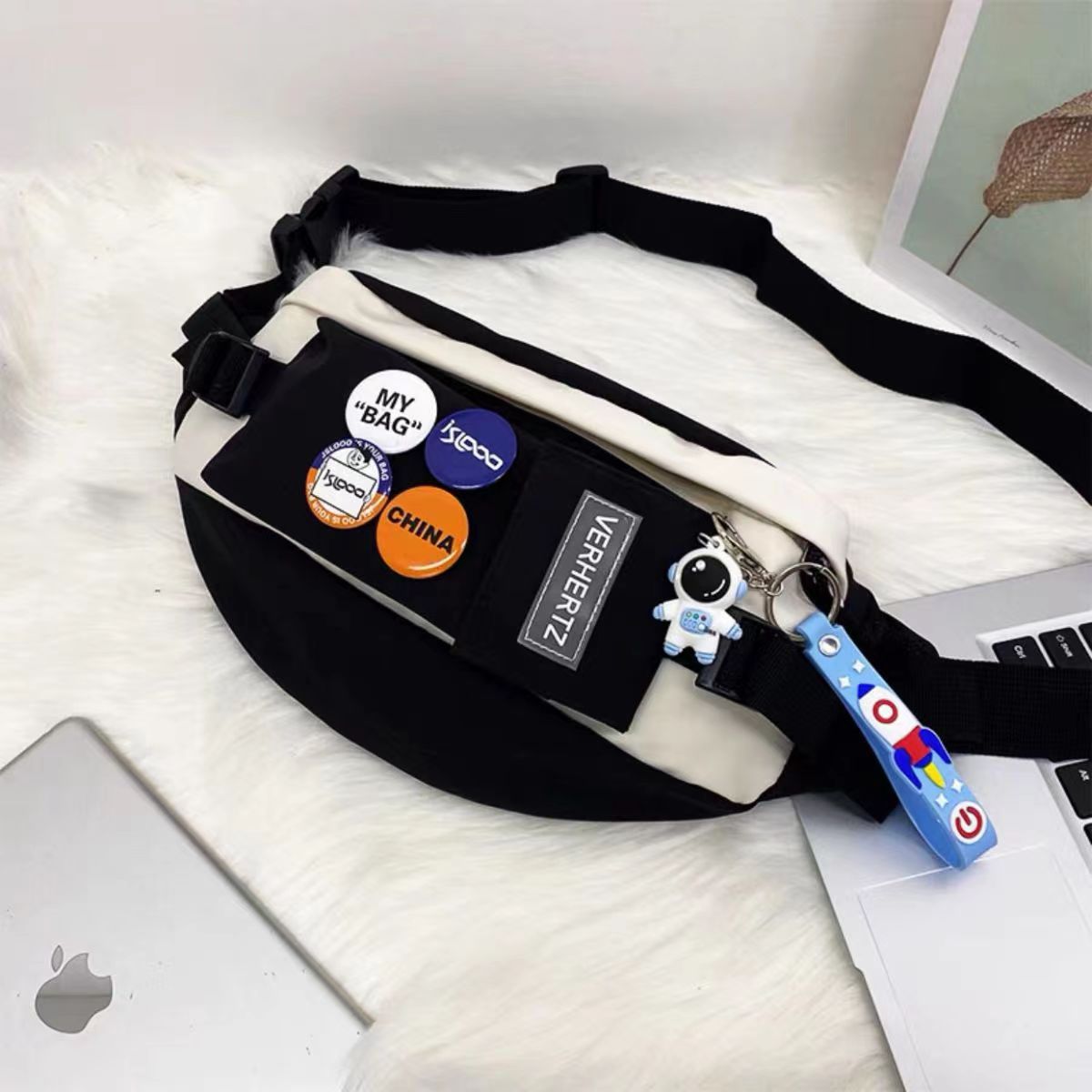 Ins trendy brand chest bag men's casual Japanese one-shoulder small backpack female student trend Messenger bag 2022 new waist bag 