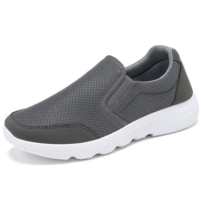 Old Beijing cloth shoes women's 2023 spring new soft-soled men's and women's casual one-piece casual walking shoes for middle-aged and elderly people 