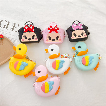 ကလေးဆီလီကွန်အိတ်အသစ် Cartoon Duck Shoulder Bag Cute Casual Creative Zipper Coin Crossbody Bag လက်ကား 