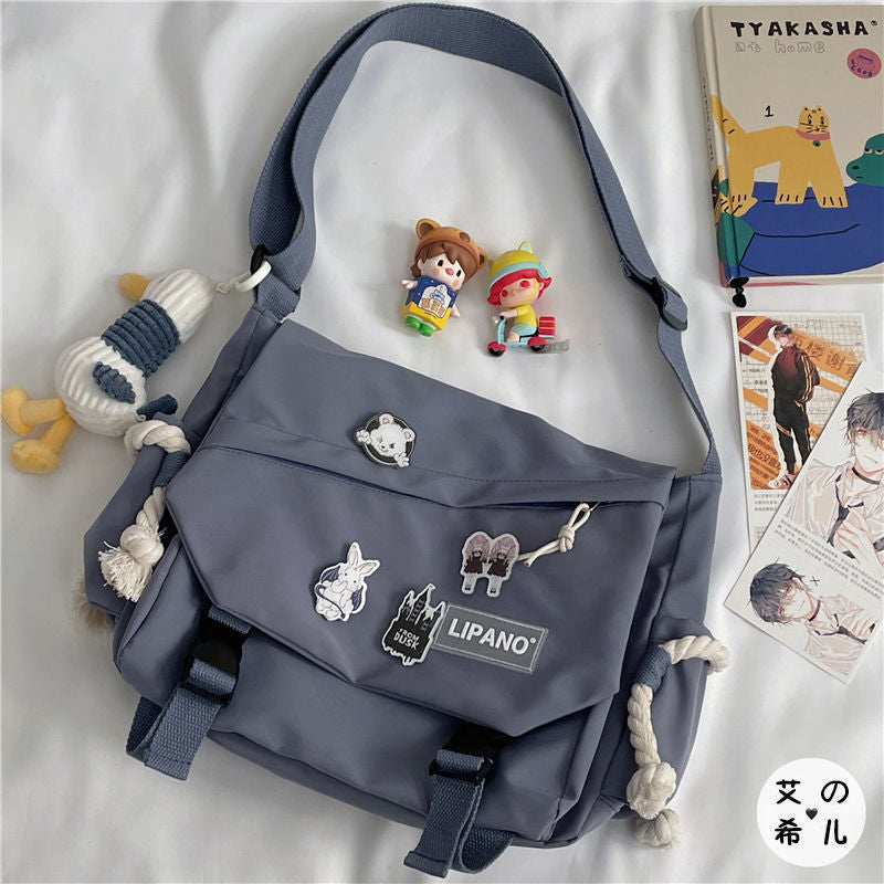 Korean ins style large capacity shoulder bag men's Japanese Harajuku retro tooling postman bag girl student Messenger bag 