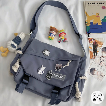 Korean ins style large capacity shoulder bag men's Japanese Harajuku retro tooling postman bag girl student Messenger bag 