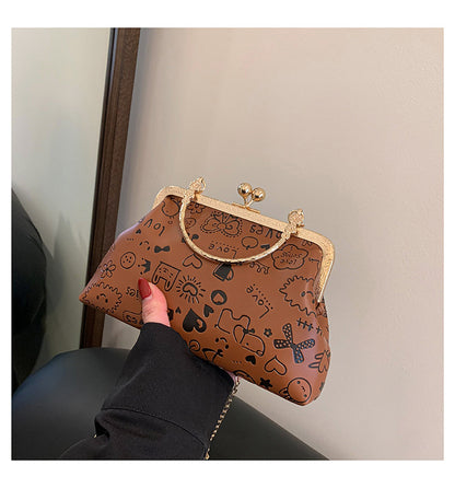 2023 Autumn New Clip Cloud Bag Cute Small Fresh Chain Trendy Strap Single Shoulder Diagonal Bag Small Square Bag 