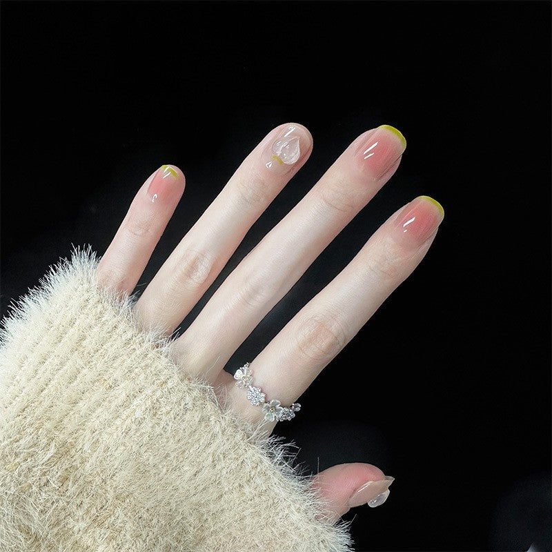 Xiaohongshu hot style wearable nails wholesale short style French blush manicure stickers finished nail stickers jelly glue 