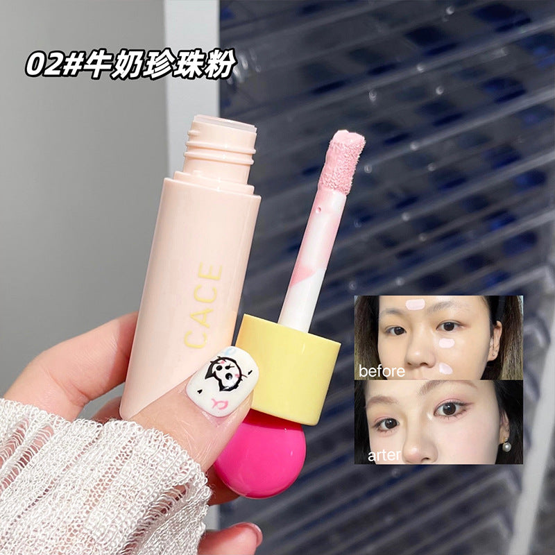 CACE Bobo Highlight Concealer သည် မိတ်ကပ်မဖျက်ဘဲ မျက်နှာတွင် ဝက်ခြံအမဲစက်များနှင့် အမဲစက်များကို ဖုံးအုပ်ပေးသည် 